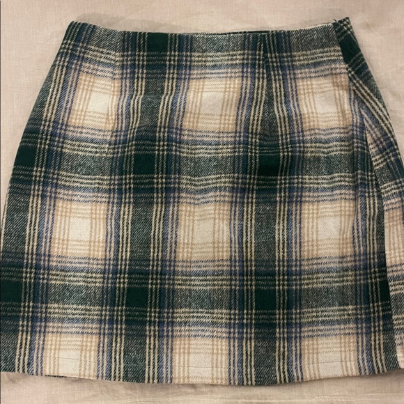 Lulu's Green and Cream Plaid Mini Skirt - Picture 5 of 8